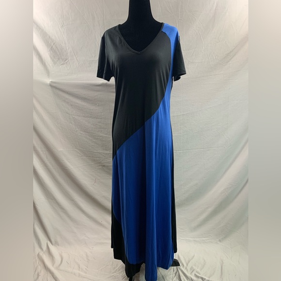 Black/Blue Two Tone V Neck Tee Dress - Picture 6 of 6